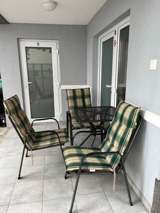 Apartmani Marina ツリクヴェニツァ エクステリア 写真