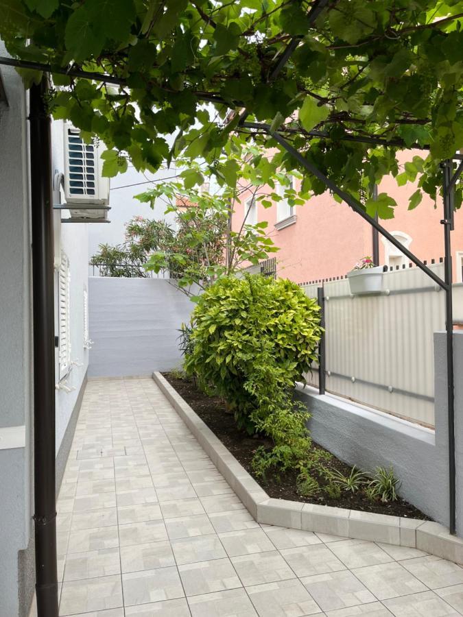 Apartmani Marina ツリクヴェニツァ エクステリア 写真