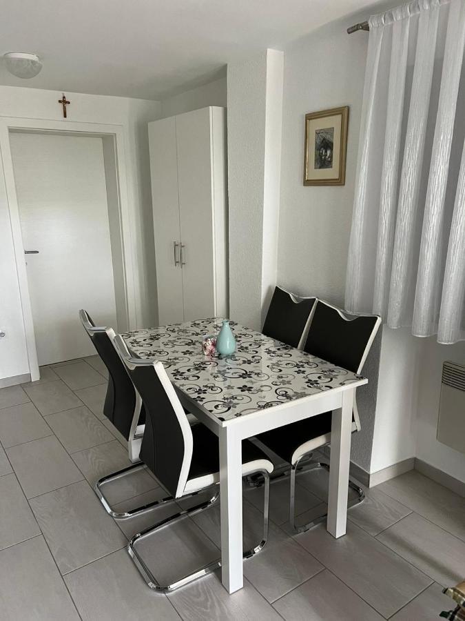 Apartmani Marina ツリクヴェニツァ エクステリア 写真